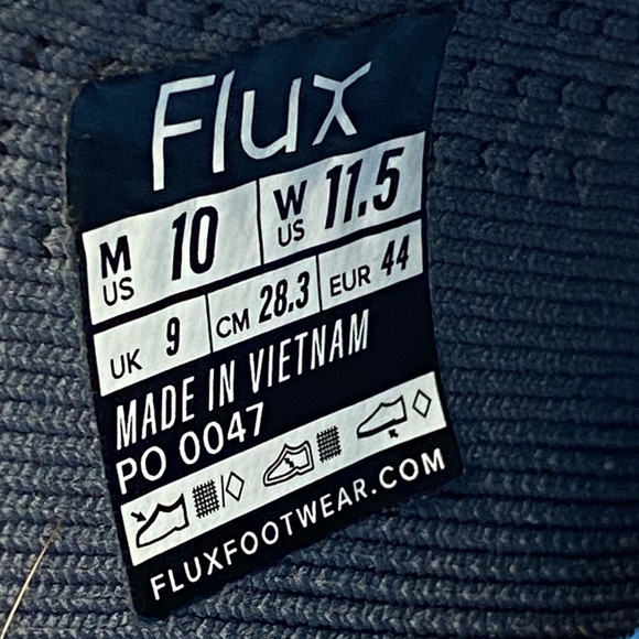 Men's Black Athletic Running Shoes - Picture 12 of 12